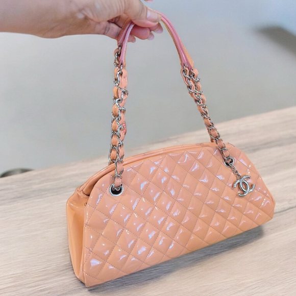 Chanel chain bag - Picture 2 of 4